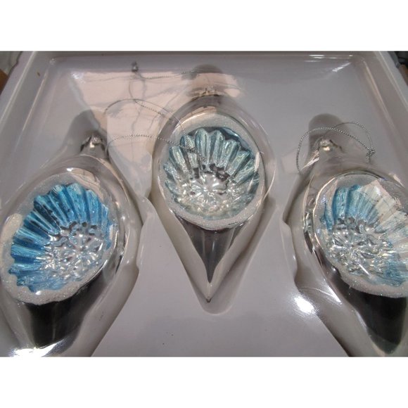Dillards Trimmings Mercury Style Ornaments Silver Teardrop Blue Reflector NIB - Picture 11 of 16